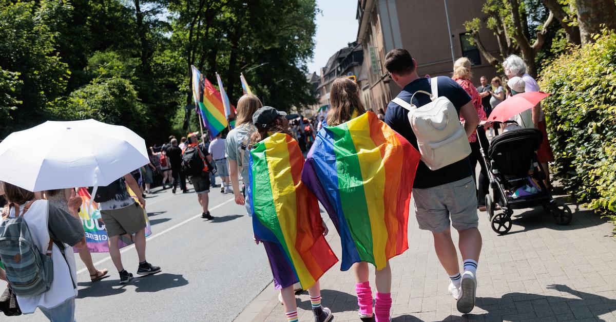 CSD in Wetzlar: Eine bunte und friedliche Demonstration